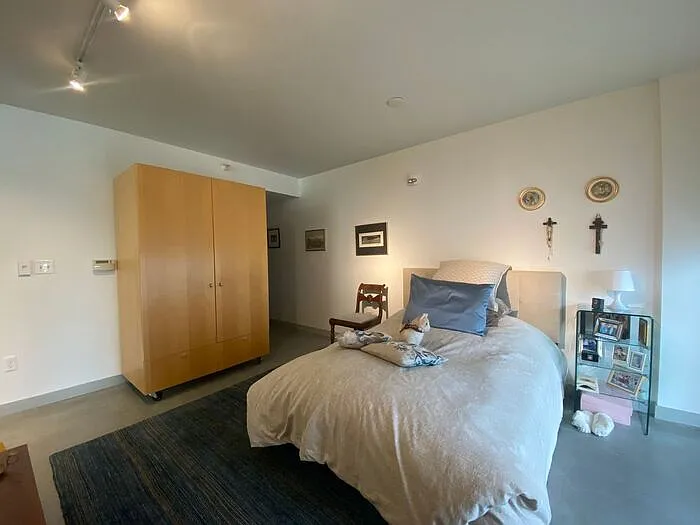 221 E College St #709 — Photo 7