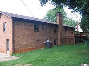 4th image of 138 Danbury Ln