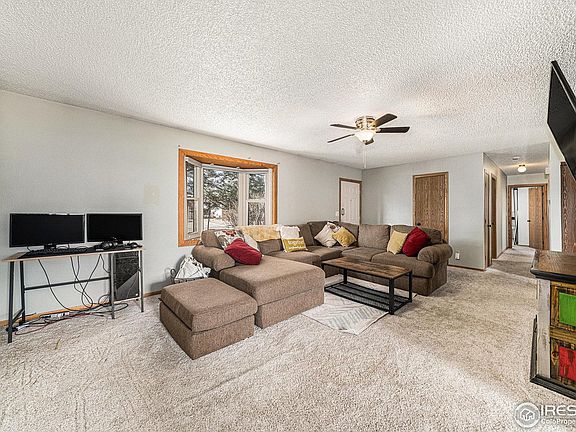 3rd image of 3930 Logan Dr