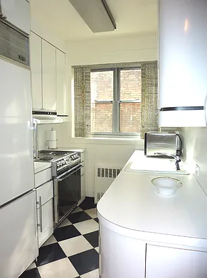 Rented by Corcoran | media 11