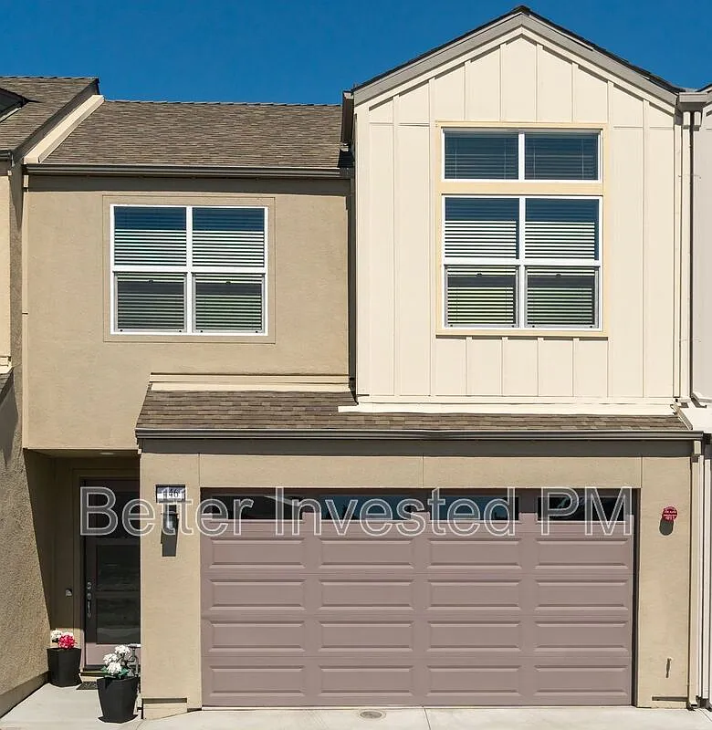 446 Blythewood Pl photo 1