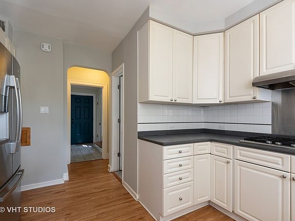 5th image of 7836 Kildare Ave