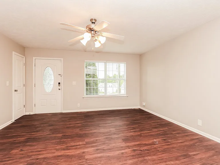 412 Elegance Way — Photo 4