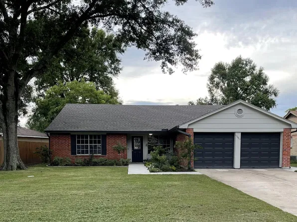17551 S Compass Rose Cir, Crosby, TX 77532