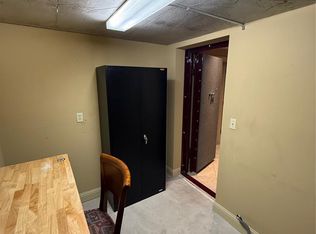 6414 Country Club Rd, Washington, MO 63090