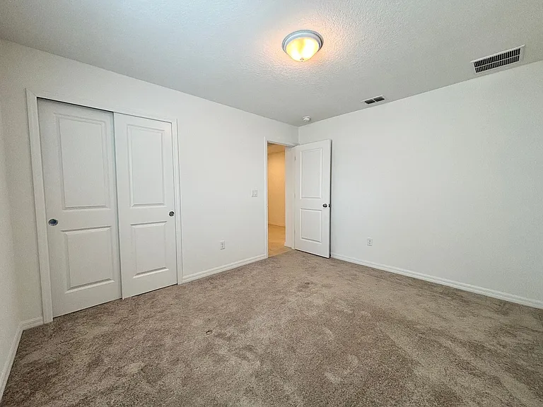 5597 Bullseye Cir — Photo 12