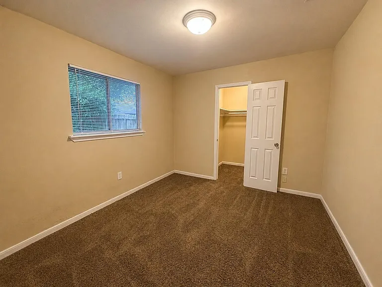615 Cole St — Photo 17