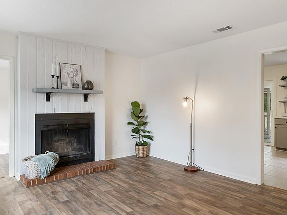 5th image of 9527 Liska Dr