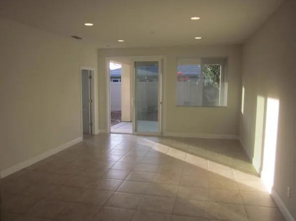 2367 Bellchase Dr, Manteca, CA 95336