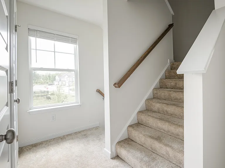 18352 Palisades Ct — Photo 46