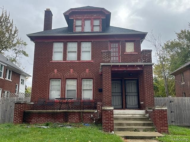 225 W Longwood Pl, Detroit, MI 48203