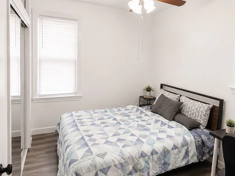 21 Donaldson Ave — Photo 3