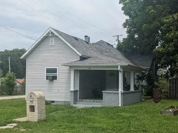 141 W College St, Aurora, MO 65605