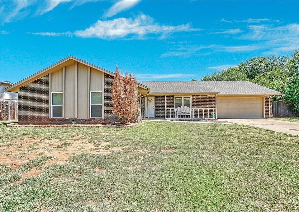 1st image of 1000 Lera Ln