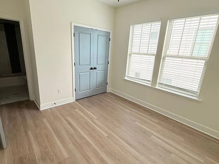 1327 N. Bronough St. — Photo 19