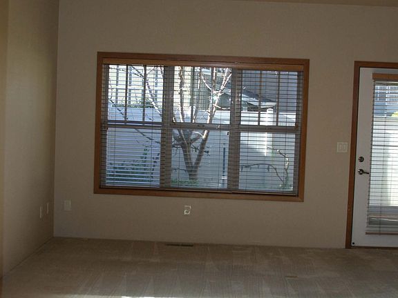 4th image of 3126 Alameda St Unit 517