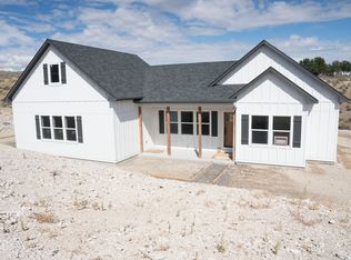 1164 Smith Dr, Vale, OR 97918
