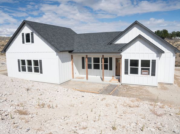 1164 Smith Dr