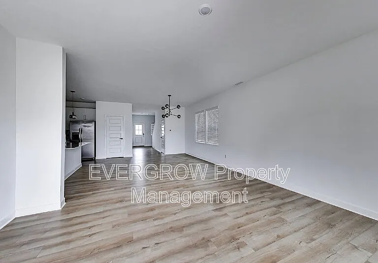 4543 Nokes Pl — Photo 8
