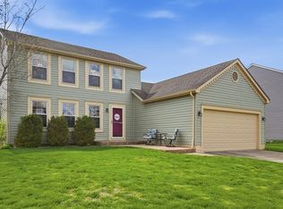 2199 Shirlene Dr, Grove City, OH