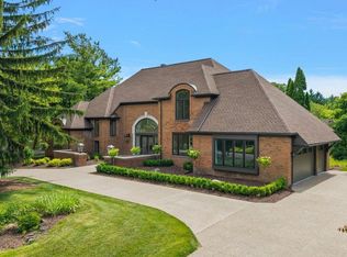 4585 Kiftsgate Bnd, Bloomfield Hills, MI 48302