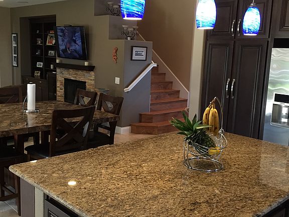 4th image of 806 Settlers Ct