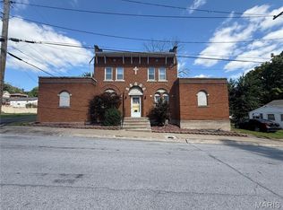 120 S Hayden St, Hannibal, MO 63401