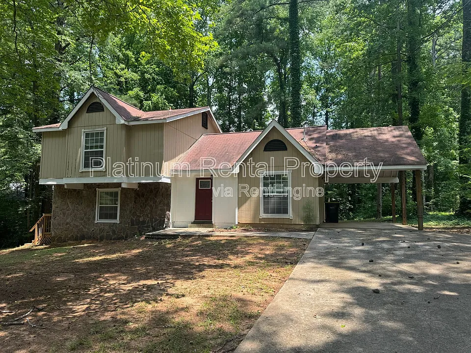 270 Splitwood Ln