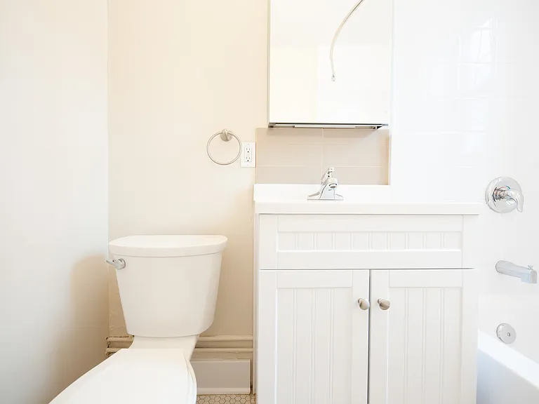 370 Stradbrook Ave #3 — Photo 32
