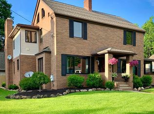 1009 Chestnut Blvd, Cuyahoga Falls, OH 44221