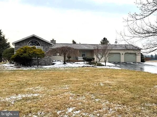 556 Swamp Picnic Rd, Gilbertsville, PA 19525