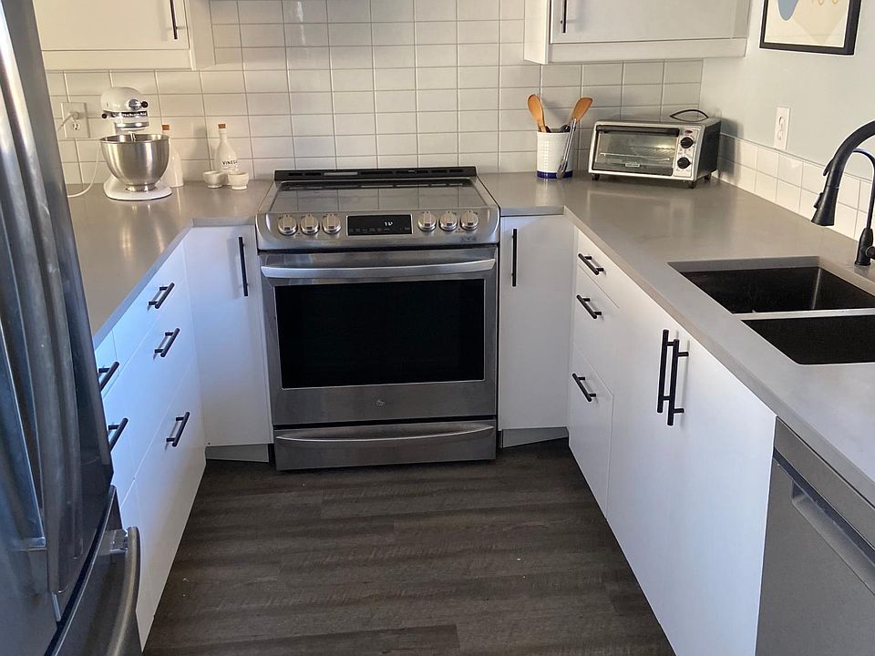 1st image of 4240 Menlo Ave Unit 16