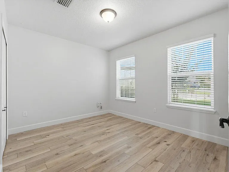 9012 Orange Blossom Loop — Photo 53