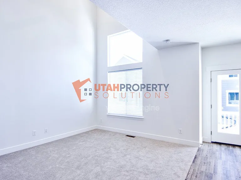 1621 N 3890 W — Photo 7
