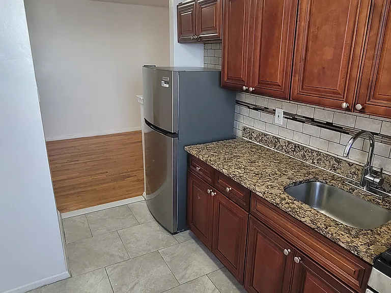 1110 Stadium Ave #H5 — Photo 11