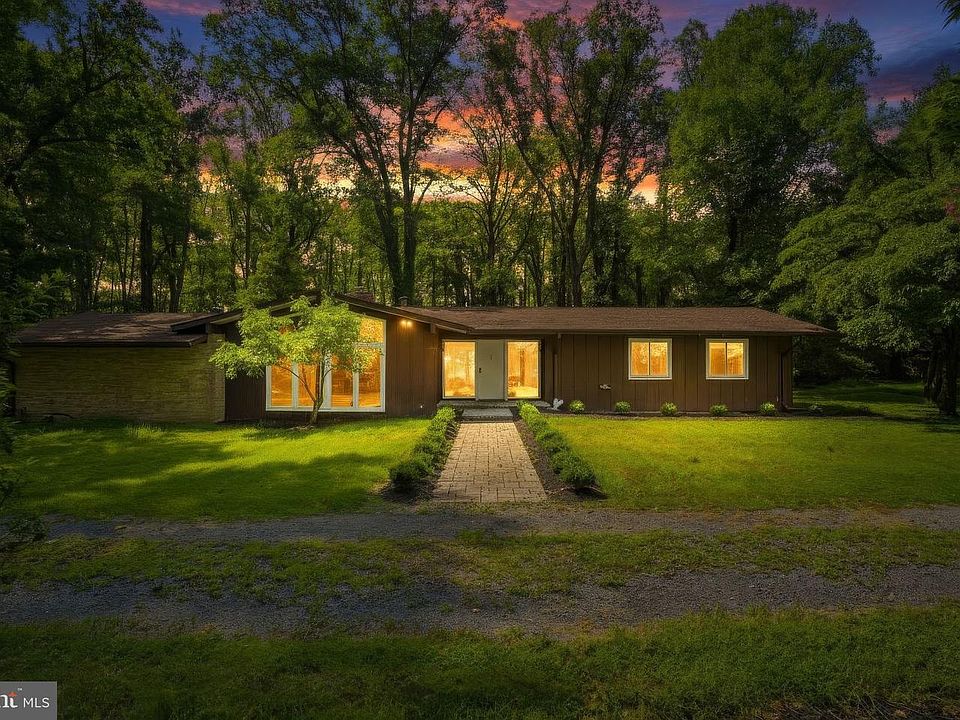 1st image of 15444 Old Marshall Hall Rd