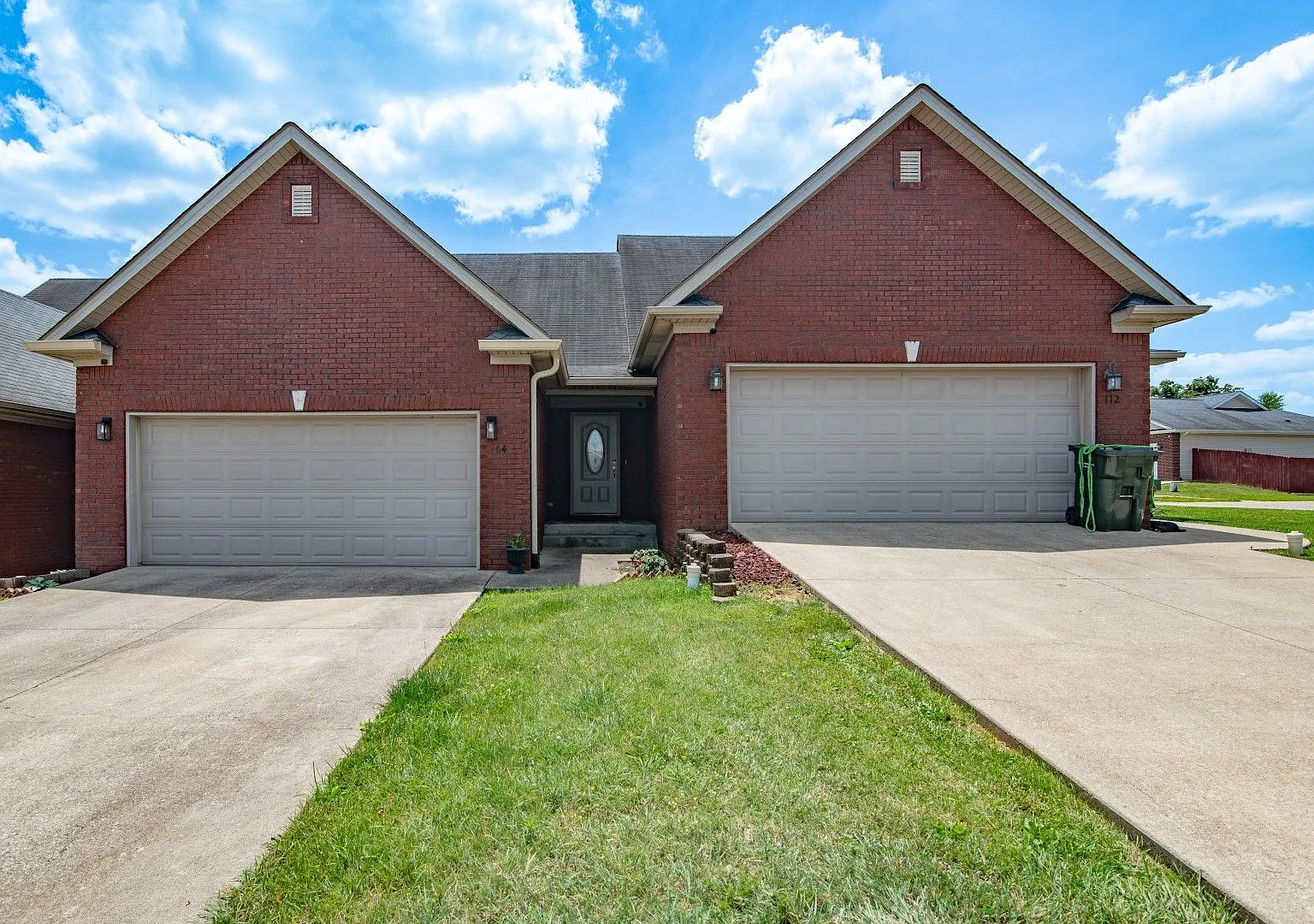 114 Twin Lakes Drive — Photo 2