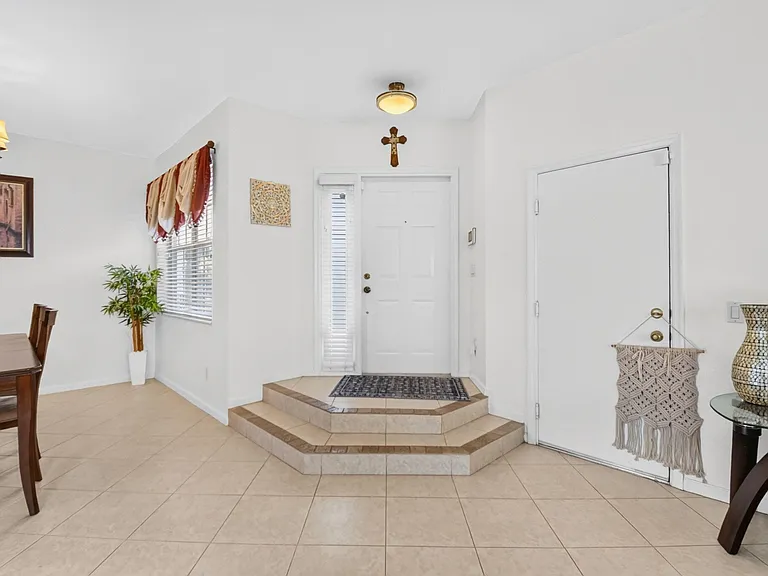 5018 Starblaze Dr — Photo 9
