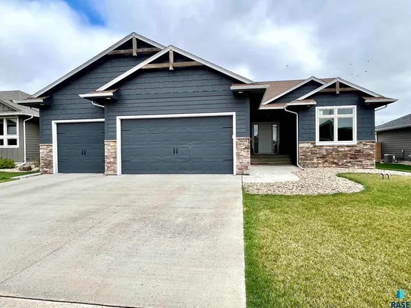 3604 E High Plains Cir, Sioux Falls, SD 57108