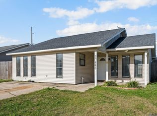 37446 E Hillside Dr, Prairieville, LA 70769