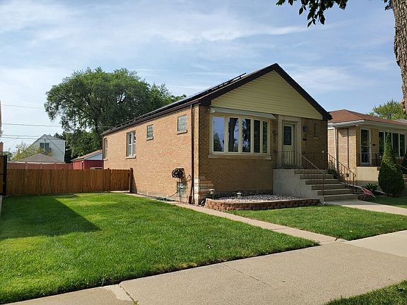 2nd image of 6212 S Neenah Ave