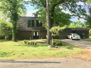 413 W Fig St, Okemah, OK 74859