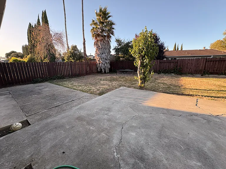 1118 Pheasant Dr — Photo 12