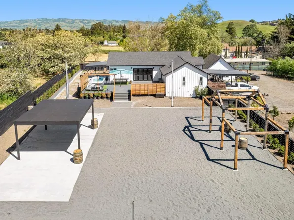 2828 Western Avenue, Petaluma, CA 94952