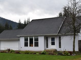 8529 E Valley Ct, Juneau, AK 99801
