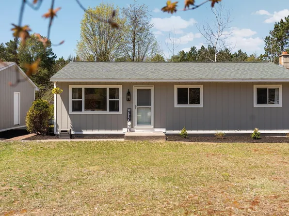 1905 Cottontail Dr, Traverse City, MI 49685