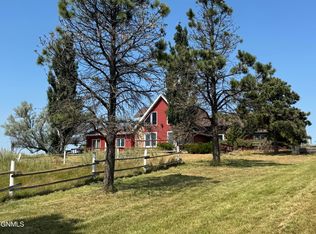 1292 8th St SW, Dickinson, ND 58601