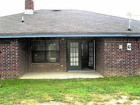3 bed, 1654 sqft, $1,350 — Photo 2