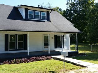 12 Cedar Bend St, Sparta, TN 38583