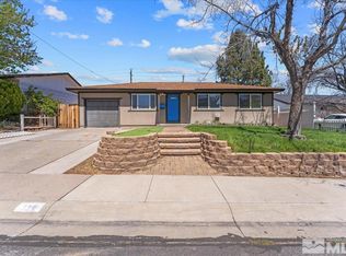 990 Akard Dr, Reno, NV 89503